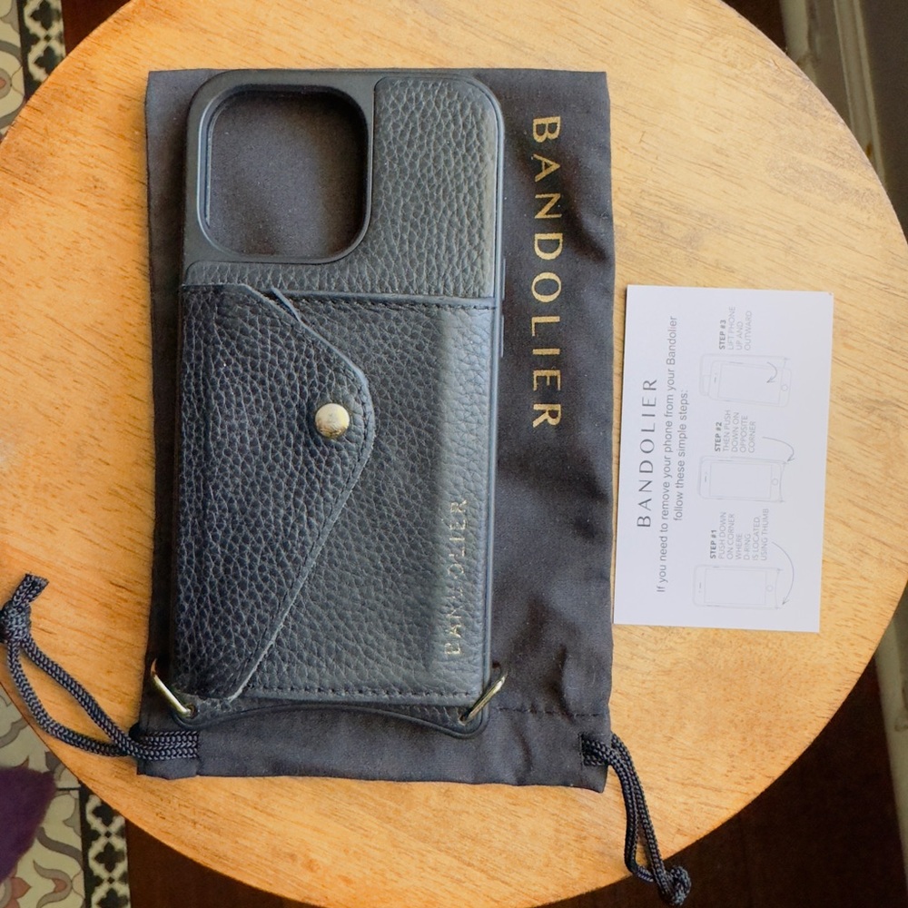 Bandolier - Black/Gold - iPhone 13 Pro